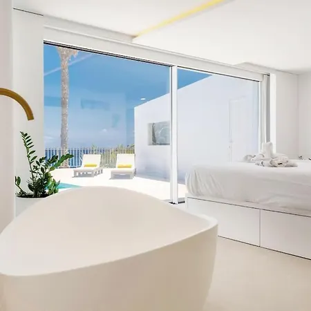 Ocean Bliss Beautiful With Pool And Sea Views Vila