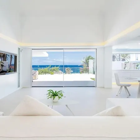 Ocean Bliss Beautiful With Pool And Sea Views