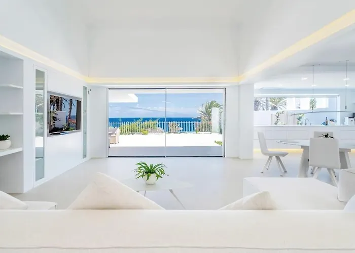 Ocean Bliss Beautiful With Pool And Sea Views