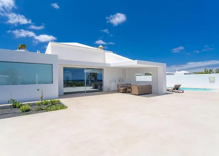 Villa Ocean Bliss Beautiful With Pool And Sea Views