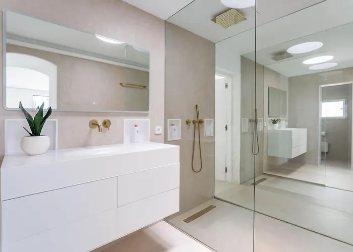 Villa Ocean Bliss Beautiful With Pool And Sea Views