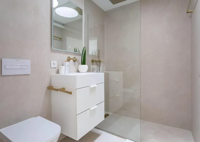 Ocean Bliss Beautiful With Pool And Sea Views *