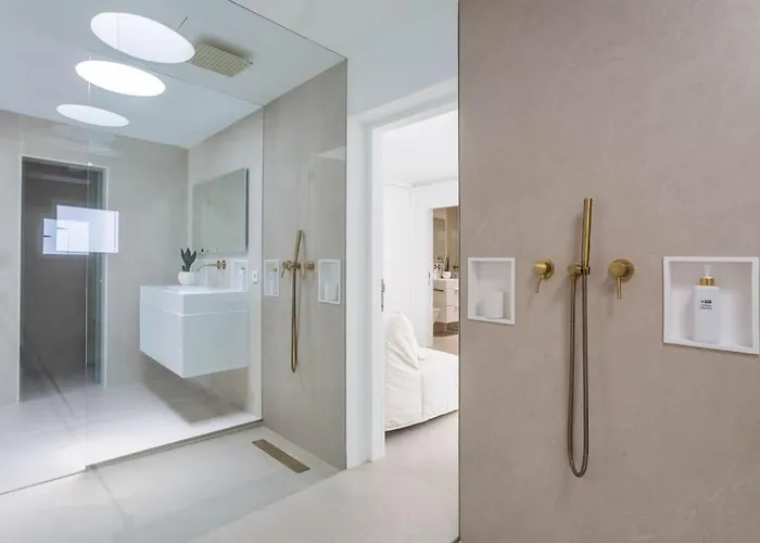 Ocean Bliss Beautiful With Pool And Sea Views Villa