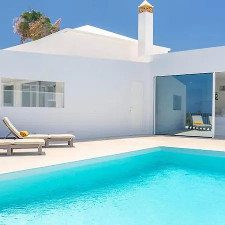 Ocean Bliss Beautiful With Pool And Sea Views 科斯塔特吉塞